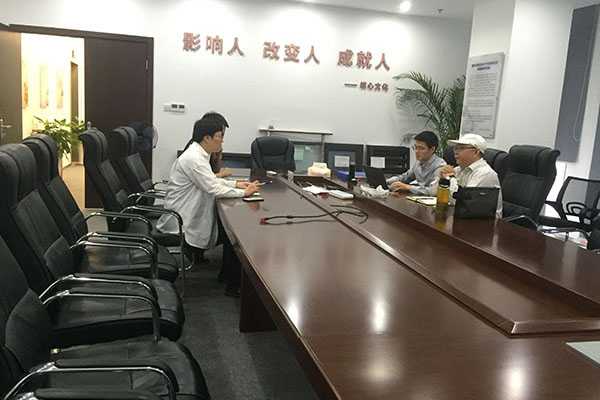 廖宗明主任、廖涛律师前往重庆顾问单位现场办公